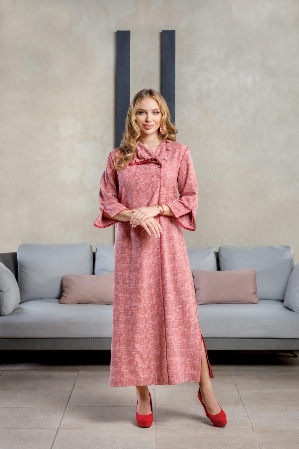 Caftan Market Place Découvrez l'élégance intemporelle du caftan henna, une pièce traditionnelle marocaine magnifiquement ornée. Nos caftans en henna allient beauté et tradition pour des moments inoubliables. Explorez notre collection unique aujourd'hui !