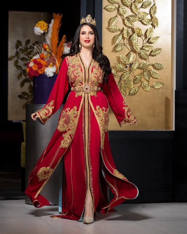 Caftan Market Place Découvrez l'élégance intemporelle du caftan henna, une pièce traditionnelle marocaine magnifiquement ornée. Nos caftans en henna allient beauté et tradition pour des moments inoubliables. Explorez notre collection unique aujourd'hui ! Caftan Market Place Découvrez l'élégance intemporelle du caftan henna, une pièce traditionnelle marocaine magnifiquement ornée. Nos caftans en henna allient beauté et tradition pour des moments inoubliables. Explorez notre collection unique aujourd'hui !